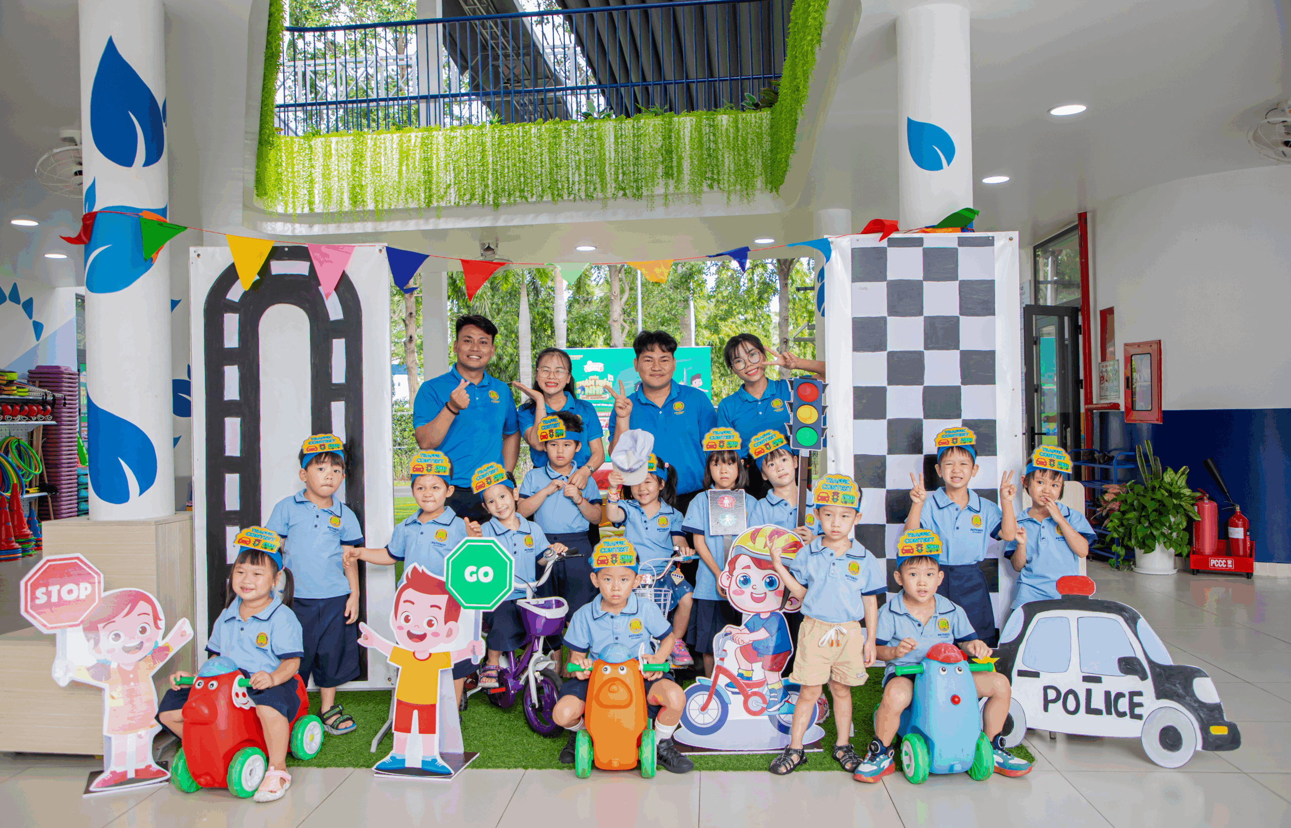 phương pháp Montessori và STEAM tại Pathway Academy