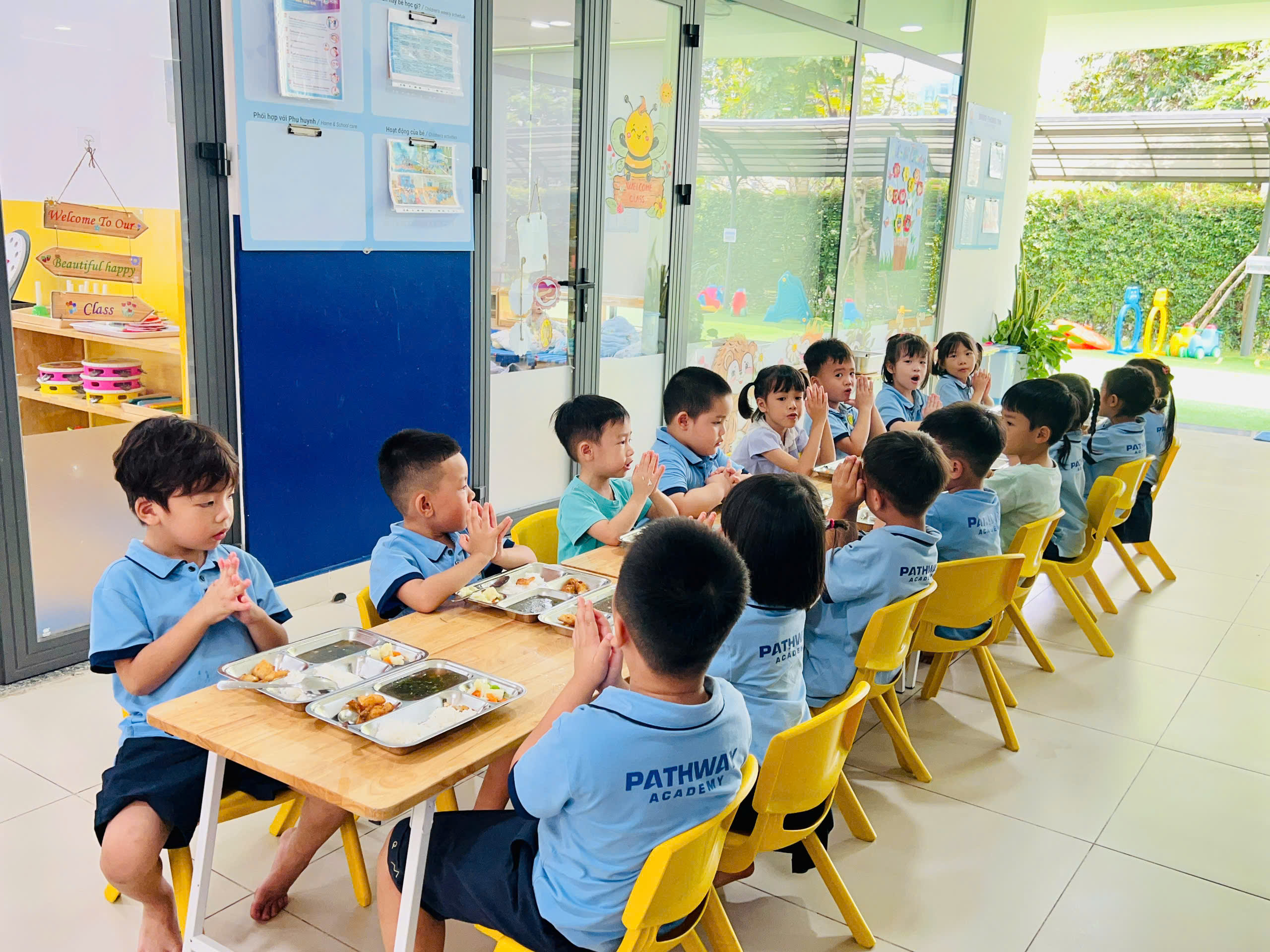 Chế độ dinh dưỡng cho trẻ mầm non được Pathway Academy chú trọng hàng đầu