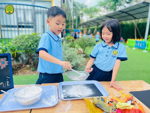 Pathway Academy - ngôi trường dạy con theo phương pháp Montessori.