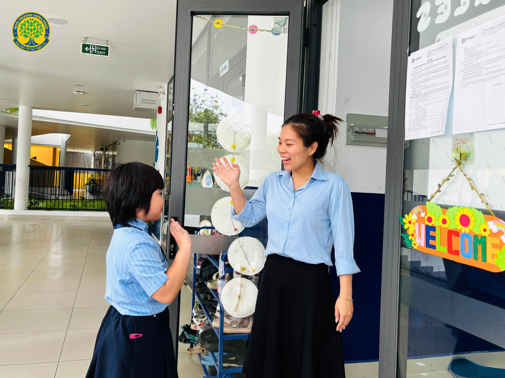 Môi trường học tập an toàn, tích cực và truyền cảm hứng là tiêu chí quan trọng giúp phụ huynh chọn trường tiểu học cho con tự tin, hạnh phúc và chủ động học tập mỗi ngày.