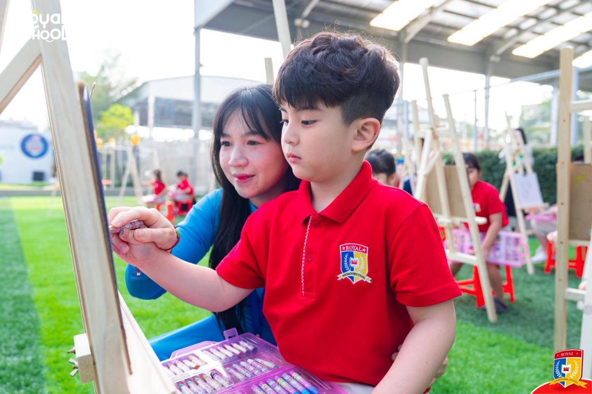 Không gian học tập hiện đại tại Royal School – một trong các trường tiểu học ở Hồ Chí Minh theo định hướng hội nhập quốc tế.