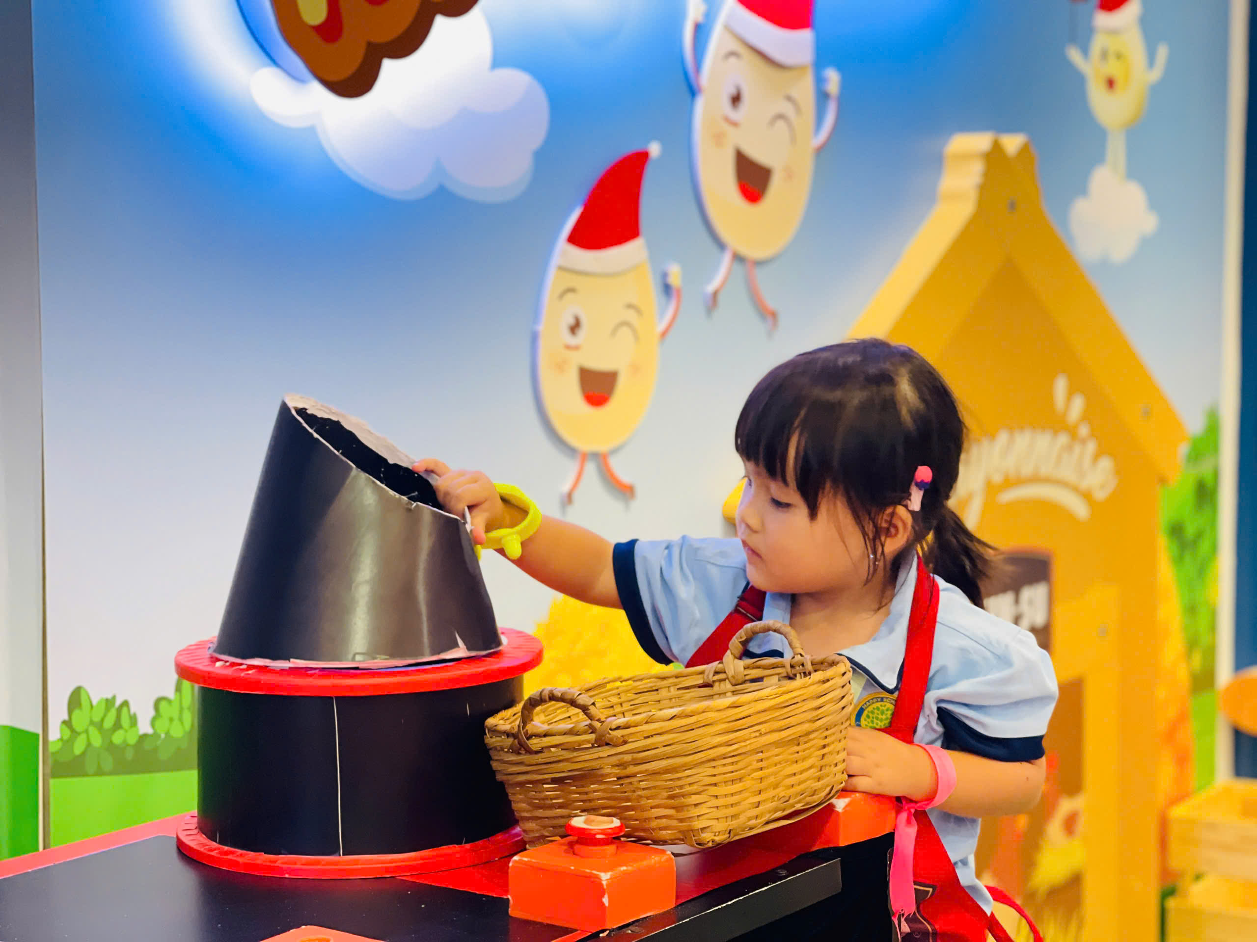 Phương pháp Montessori và STEAM tại Mầm non Pathway Academy