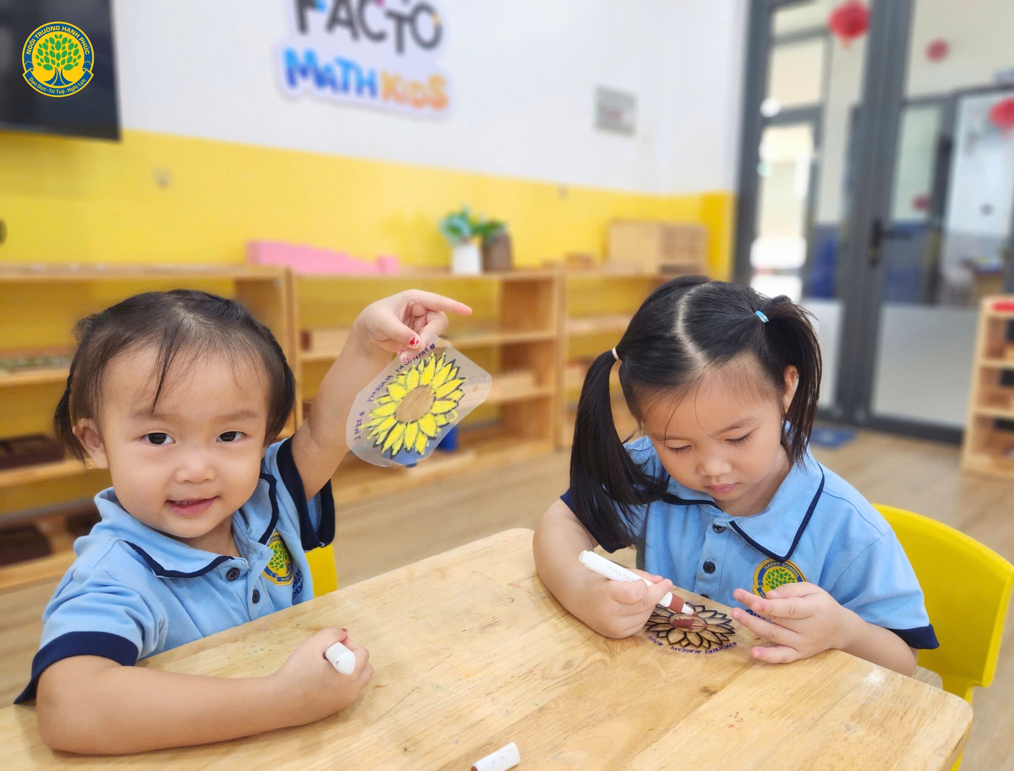 Trẻ 2 tuổi học gì ở trường mầm non không thể thiếu giáo dục cảm xúc – xã hội.